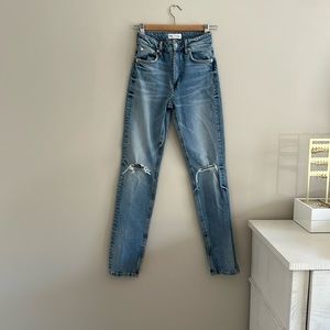 Zara jeans, EUR 32, USA 0, MEX 22